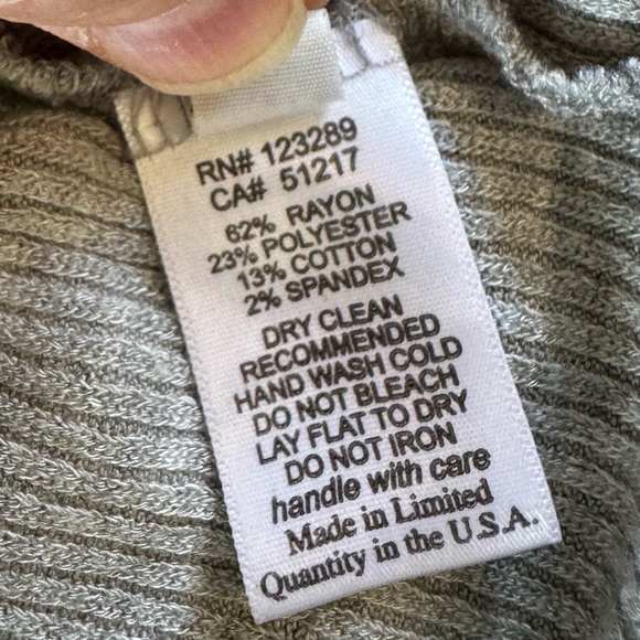 Gray Cowl Neck Sweater Sz XS/S - Picture 13 of 14